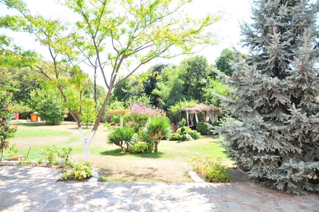 ホテル Secret Garden House ヴァルナ エクステリア 写真